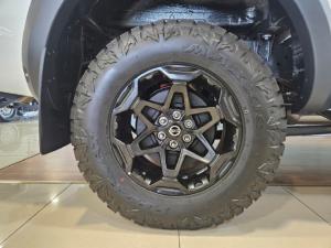 Nissan Navara 2.5DDTi double cab Pro-4X 4x4 Warrior - Image 6