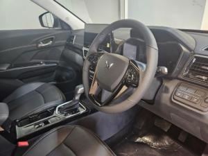 Mahindra XUV 3XO 1.2T AX7L - Image 5