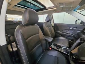 Mahindra XUV 3XO 1.2T AX7L - Image 7