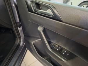 Volkswagen Polo hatch 1.0TSI - Image 11