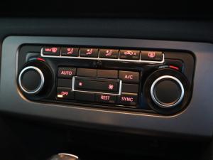 Volkswagen Amarok 2.0BiTDI double cab Highline 4Motion auto - Image 17