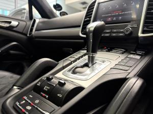 Porsche Cayenne GTS - Image 20