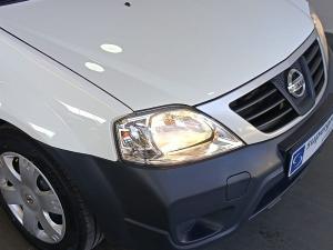 Nissan NP200 1.6i safety pack (aircon) - Image 11