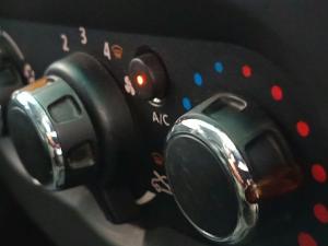Nissan NP200 1.6i safety pack (aircon) - Image 15