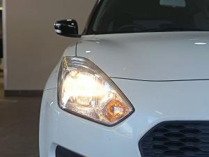 Suzuki Swift 1.2 GL auto - Image 13