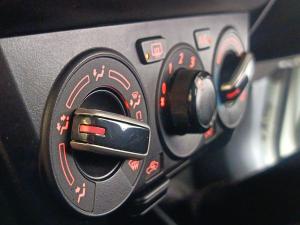 Suzuki Swift 1.2 GL auto - Image 15