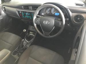 Toyota Corolla Quest 1.8 Plus manual - Image 12