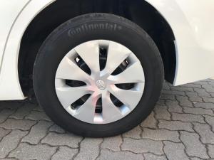 Toyota Corolla Quest 1.8 Plus manual - Image 6