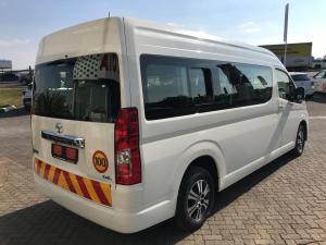 Toyota Quantum 2.8 SLWB bus 14-seater GL manual - Image 4