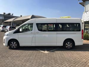Toyota Quantum 2.8 SLWB bus 14-seater GL manual - Image 7