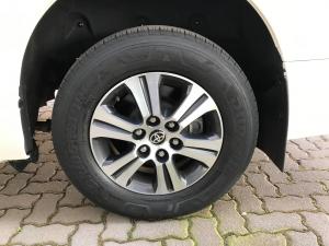Toyota Quantum 2.8 SLWB bus 14-seater GL manual - Image 8