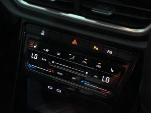 Volkswagen T-Roc 2.0TSI 4Motion R-Line - Image 12