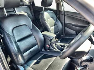 Hyundai Tucson 2.0 Premium auto - Image 13