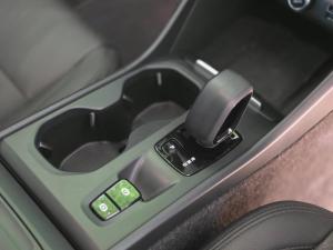 Volvo XC40 T4 Momentum - Image 15