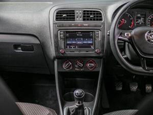 Volkswagen Polo sedan 1.4 Comfortline - Image 13