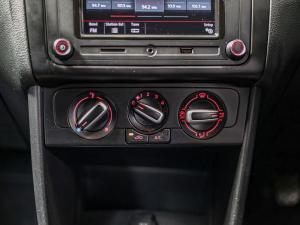 Volkswagen Polo sedan 1.4 Comfortline - Image 24