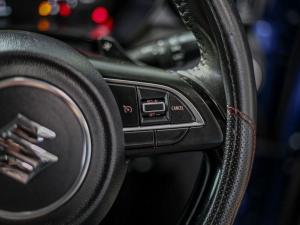 Suzuki Swift 1.2 GLX auto - Image 20