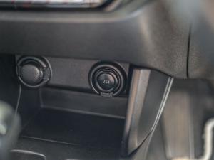 Suzuki Swift 1.2 GLX auto - Image 24