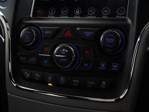 Jeep Grand Cherokee 3.6L Overland - Image 25