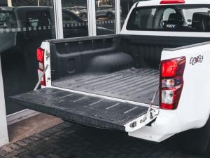 Isuzu D-Max 1.9TD double cab LS 4x4 auto - Image 17