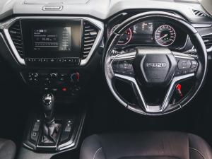 Isuzu D-Max 1.9TD double cab LS 4x4 auto - Image 24