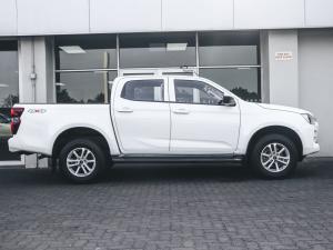 Isuzu D-Max 1.9TD double cab LS 4x4 auto - Image 7