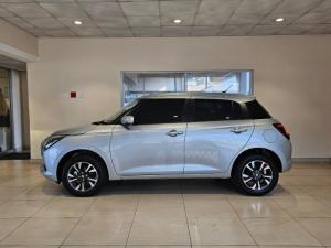 Suzuki Swift 1.2 GLX auto - Image 2