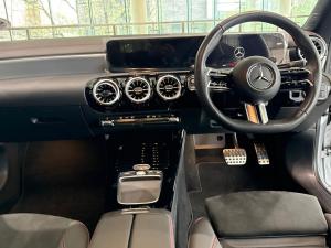 Mercedes-Benz CLA CLA200 Progressive - Image 11