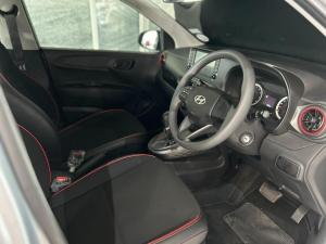 Hyundai Grand i10 1.0 Premium hatch - Image 12