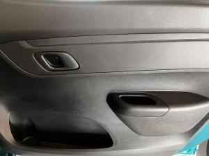 Renault Kwid 1.0 Evolution - Image 7
