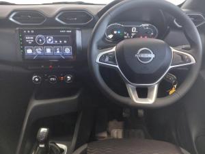 Nissan Magnite 1.0 Visia auto - Image 13