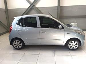 Hyundai i10 1.25 Fluid - Image 12
