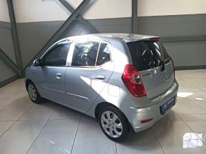 Hyundai i10 1.25 Fluid - Image 8