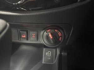 Nissan Navara 2.5DDTi double cab Pro-4X 4x4 - Image 19