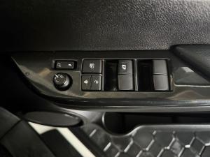 Toyota Hilux 2.4GD-6 double cab 4x4 Raider auto - Image 13