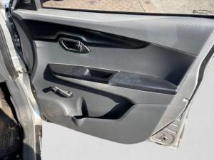 Mahindra KUV100 Nxt 1.2 G80 K2+ #DARE - Image 10