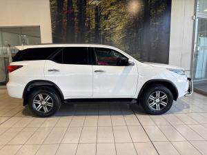 Toyota Fortuner 2.4GD-6 auto - Image 3
