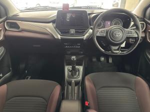 Toyota Starlet Cross 1.5 XS manual - Image 6