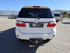 Toyota Fortuner 3.0D-4D 4x4 - Image 5