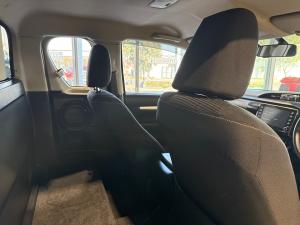 Toyota Hilux 2.4GD-6 Xtra cab Raider auto - Image 13