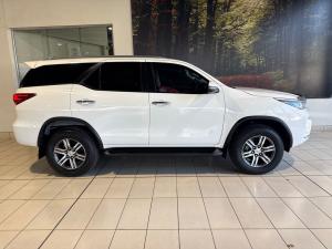 Toyota Fortuner 2.4GD-6 4x4 - Image 3