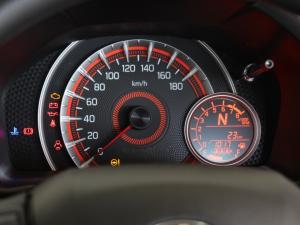 Toyota Vitz 1.0 XR auto - Image 10