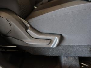 Toyota Vitz 1.0 XR auto - Image 18