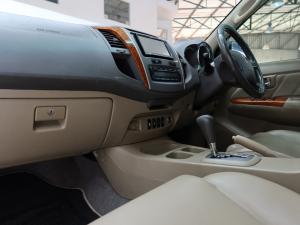 Toyota Fortuner 3.0D-4D auto - Image 7