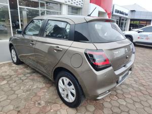 Suzuki Swift 1.2 GL+ manual - Image 11