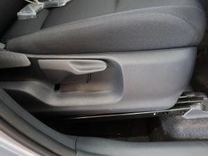 Toyota Corolla Cross 1.8 Xi - Image 19