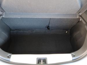 Toyota Vitz 1.0 XR auto - Image 18