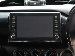 Toyota Hilux 2.4GD-6 Xtra cab Raider manual - Image 14