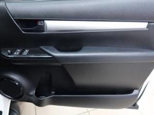 Toyota Hilux 2.4GD-6 Xtra cab Raider manual - Image 28
