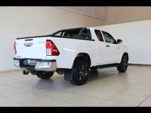 Toyota Hilux 2.4GD-6 Xtra cab Raider manual - Image 2